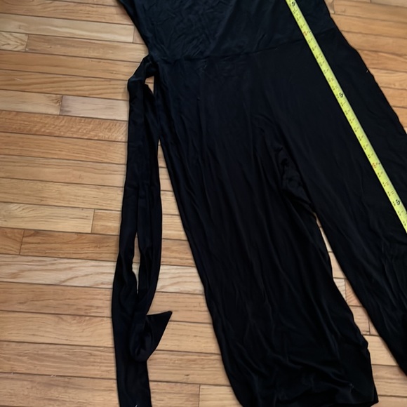 Old navy black jumpsuit with belt size XL - Picture 4 of 10